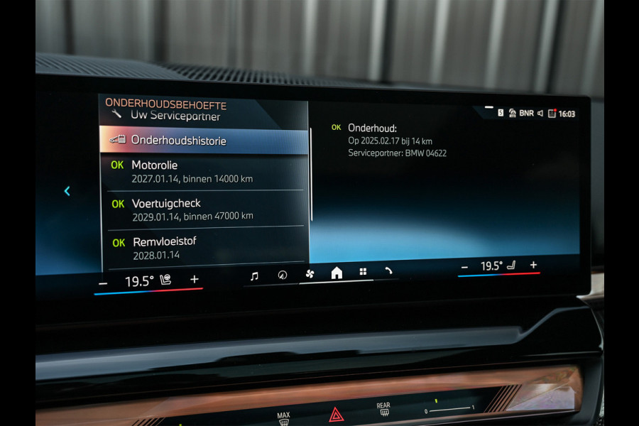 BMW 5 Serie Touring 550e XDRIVE | M-SPORT PRO | SHADOW LINE | M-SPORT SEATS | ALCANTARA HEMEL | CARBON PACKAGE | PANORAMADAK | ICONIC GRILL