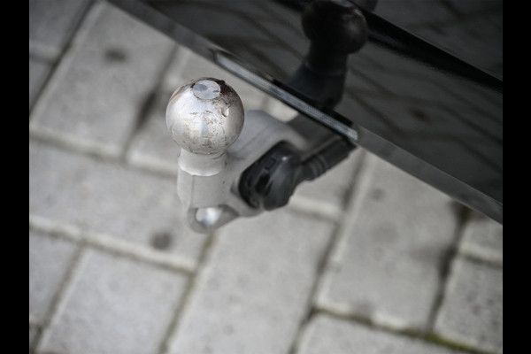 BMW 5 Serie Touring 550e XDRIVE | M-SPORT PRO | SHADOW LINE | M-SPORT SEATS | ALCANTARA HEMEL | CARBON PACKAGE | PANORAMADAK | ICONIC GRILL