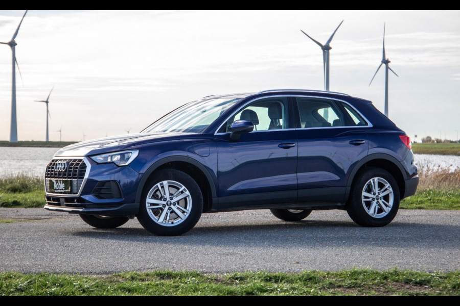 Audi Q3 45 TFSI e edition AUTOMAAT / PLUG IN HYBRID / STOELVERWARMING / LEER / VIRTUAL COCKPIT / CRUISE CONTROLE / DEALER ONDERHOUDEN