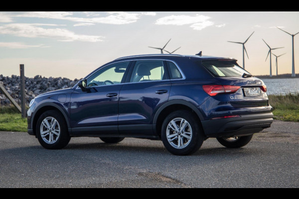 Audi Q3 45 TFSI e edition AUTOMAAT / PLUG IN HYBRID / STOELVERWARMING / LEER / VIRTUAL COCKPIT / CRUISE CONTROLE / DEALER ONDERHOUDEN