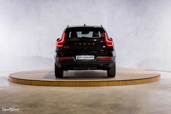 Volvo XC40 1.5 T4 Plug-in hybrid Ultimate Dark | Adaptieve cruise | Panorama dak | Harman Kardon | Blis |