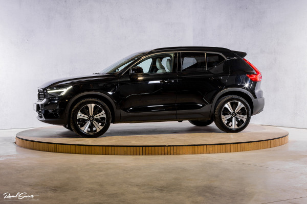 Volvo XC40 1.5 T4 Plug-in hybrid Ultimate Dark | Adaptieve cruise | Panorama dak | Harman Kardon | Blis |