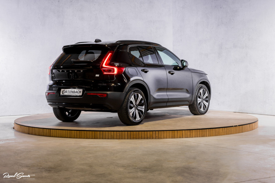 Volvo XC40 1.5 T4 Plug-in hybrid Ultimate Dark | Adaptieve cruise | Panorama dak | Harman Kardon | Blis |