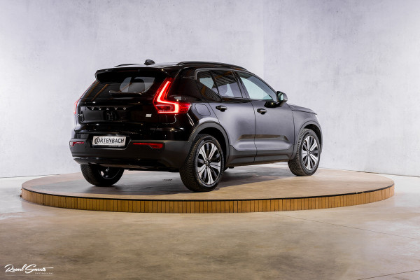 Volvo XC40 1.5 T4 Plug-in hybrid Ultimate Dark | Adaptieve cruise | Panorama dak | Harman Kardon | Blis |