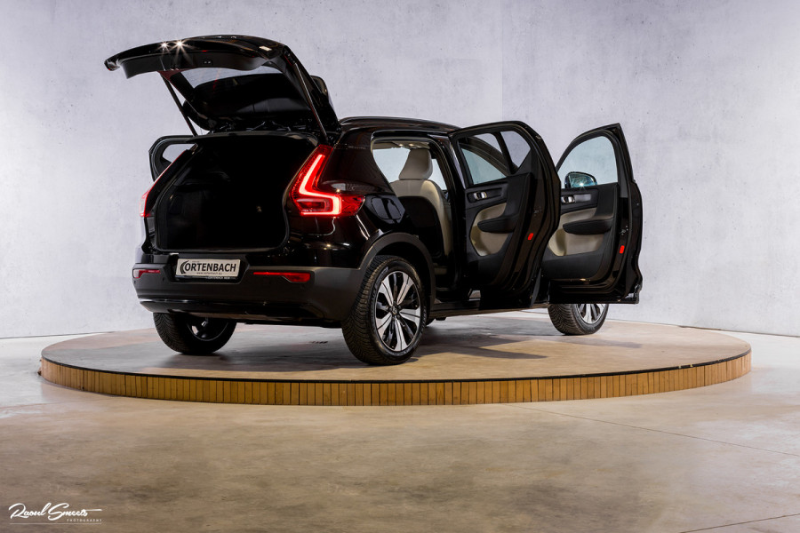 Volvo XC40 1.5 T4 Plug-in hybrid Ultimate Dark | Adaptieve cruise | Panorama dak | Harman Kardon | Blis |