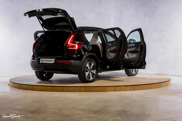Volvo XC40 1.5 T4 Plug-in hybrid Ultimate Dark | Adaptieve cruise | Panorama dak | Harman Kardon | Blis |