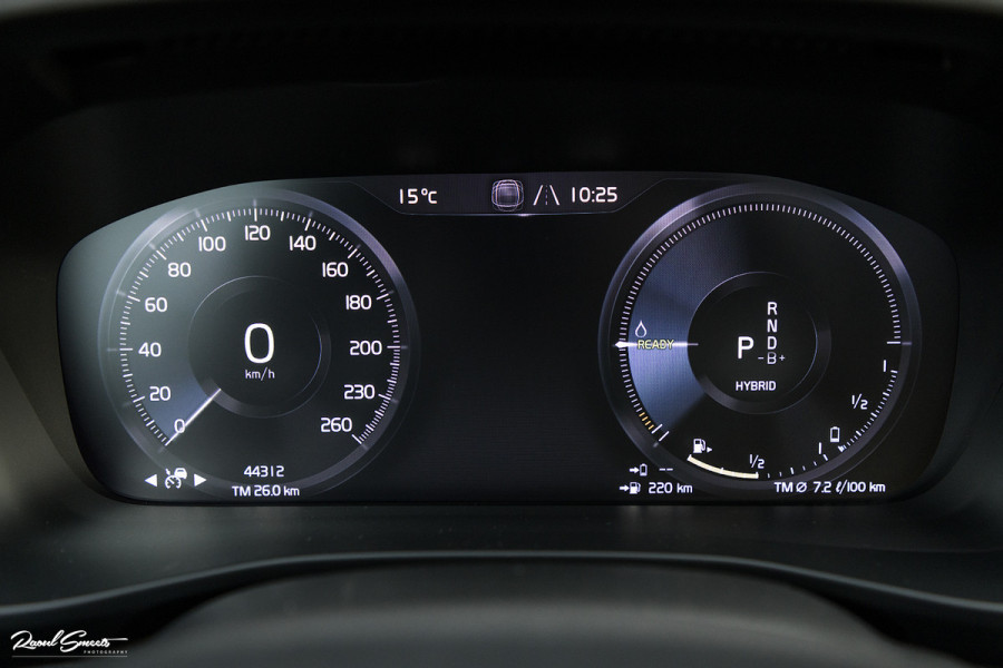 Volvo XC40 1.5 T4 Plug-in hybrid Ultimate Dark | Adaptieve cruise | Panorama dak | Harman Kardon | Blis |