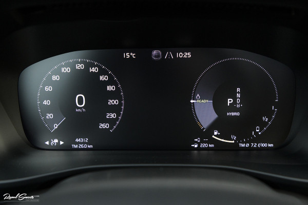 Volvo XC40 1.5 T4 Plug-in hybrid Ultimate Dark | Adaptieve cruise | Panorama dak | Harman Kardon | Blis |