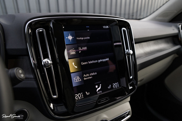 Volvo XC40 1.5 T4 Plug-in hybrid Ultimate Dark | Adaptieve cruise | Panorama dak | Harman Kardon | Blis |