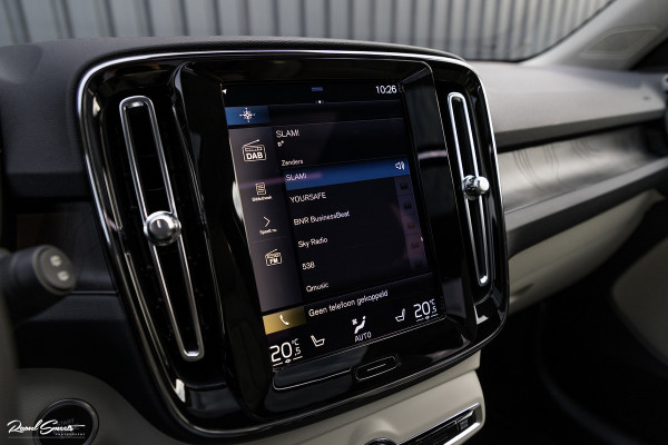 Volvo XC40 1.5 T4 Plug-in hybrid Ultimate Dark | Adaptieve cruise | Panorama dak | Harman Kardon | Blis |