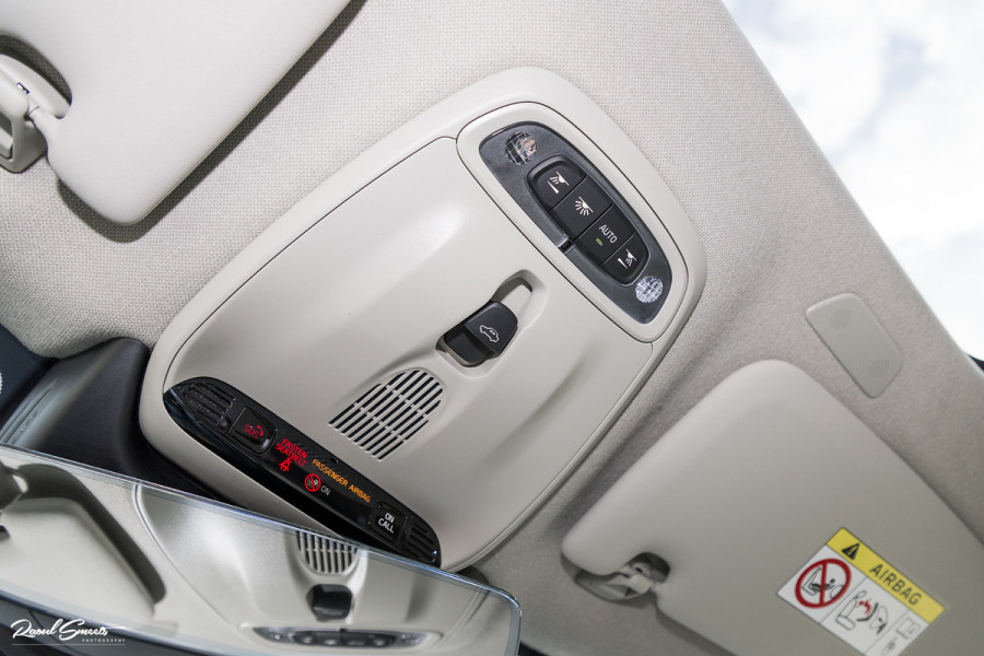 Volvo XC40 1.5 T4 Plug-in hybrid Ultimate Dark | Adaptieve cruise | Panorama dak | Harman Kardon | Blis |