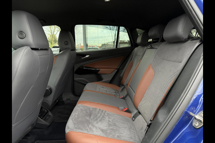 Volkswagen ID.4 First 77 kWh | Trekhaak | Camera | Carplay