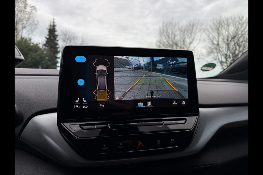Volkswagen ID.4 First 77 kWh | Trekhaak | Camera | Carplay