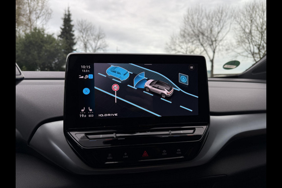 Volkswagen ID.4 First 77 kWh | Trekhaak | Camera | Carplay