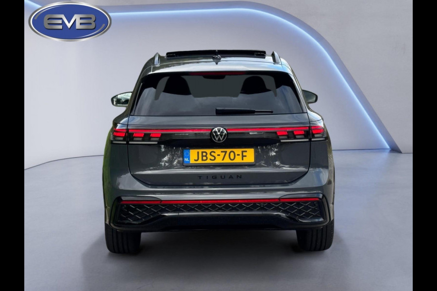 Volkswagen Tiguan 1.5 eTSI R-Line Edition, panoramadak, vele opties, nieuw prijs €64170,-