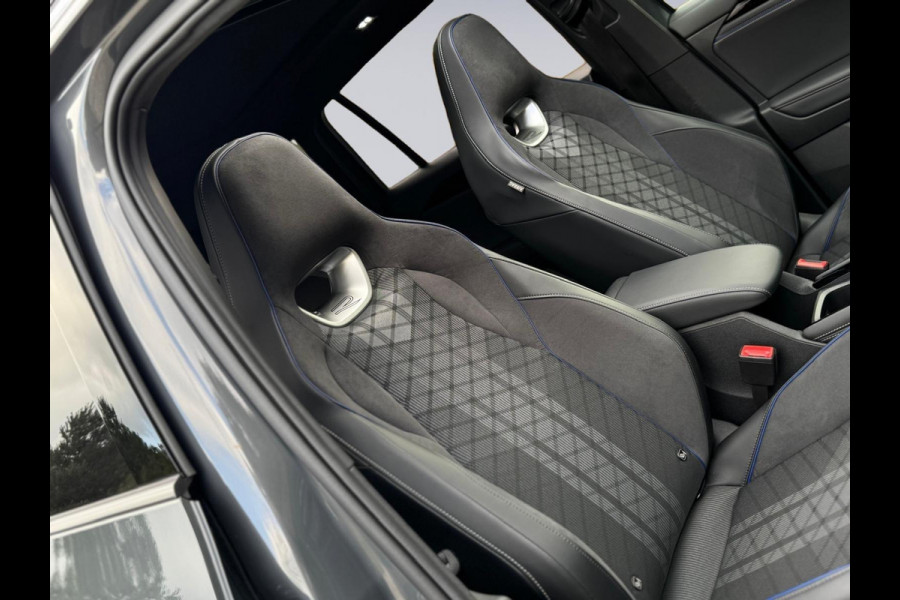 Volkswagen Tiguan 1.5 eTSI R-Line Edition, panoramadak, vele opties, nieuw prijs €64170,-