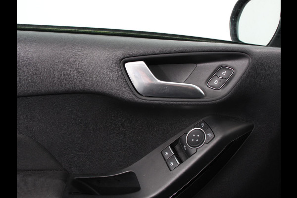 Ford Fiesta 1.1 Trend | Navigatie | Cruise control | Dab | Airco | Parkeersensoren achter | Trekhaak
