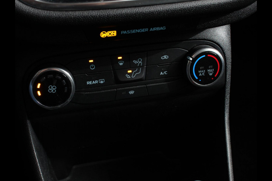 Ford Fiesta 1.1 Trend | Navigatie | Cruise control | Dab | Airco | Parkeersensoren achter | Trekhaak