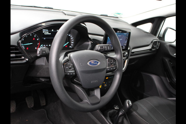 Ford Fiesta 1.1 Trend | Navigatie | Cruise control | Dab | Airco | Parkeersensoren achter | Trekhaak