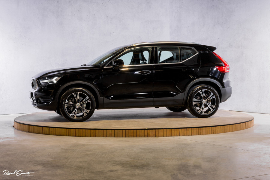 Volvo XC40 1.5 T4 Recharge Inscription | Adaptieve cruise | Zwenkbare trekhaak | Dab+ | Leder |