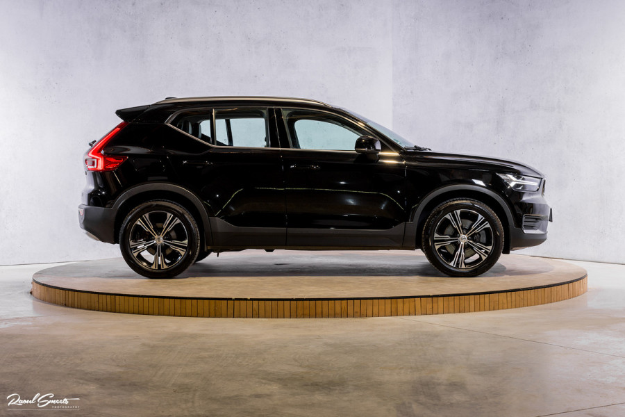 Volvo XC40 1.5 T4 Recharge Inscription | Adaptieve cruise | Zwenkbare trekhaak | Dab+ | Leder |