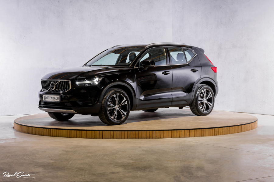 Volvo XC40 1.5 T4 Recharge Inscription | Adaptieve cruise | Zwenkbare trekhaak | Dab+ | Leder |