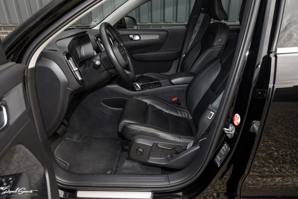 Volvo XC40 1.5 T4 Recharge Inscription | Adaptieve cruise | Zwenkbare trekhaak | Dab+ | Leder |