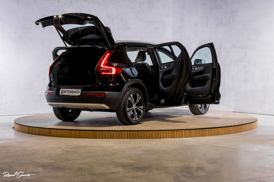 Volvo XC40 1.5 T4 Recharge Inscription | Adaptieve cruise | Zwenkbare trekhaak | Dab+ | Leder |