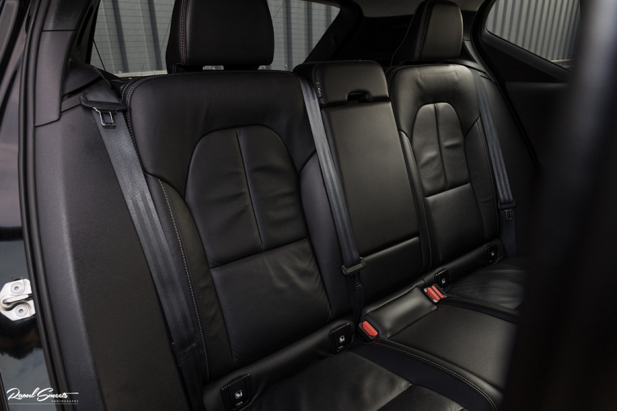 Volvo XC40 1.5 T4 Recharge Inscription | Adaptieve cruise | Zwenkbare trekhaak | Dab+ | Leder |