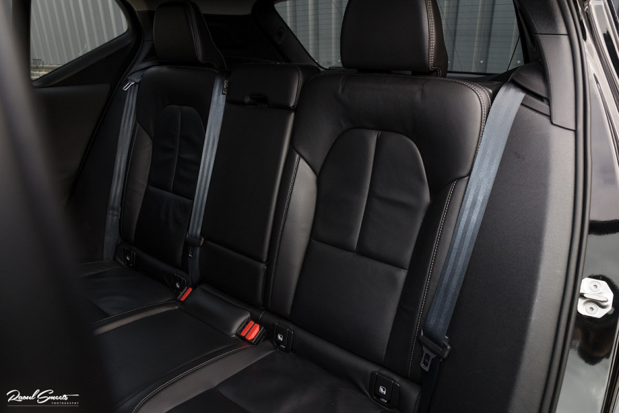 Volvo XC40 1.5 T4 Recharge Inscription | Adaptieve cruise | Zwenkbare trekhaak | Dab+ | Leder |