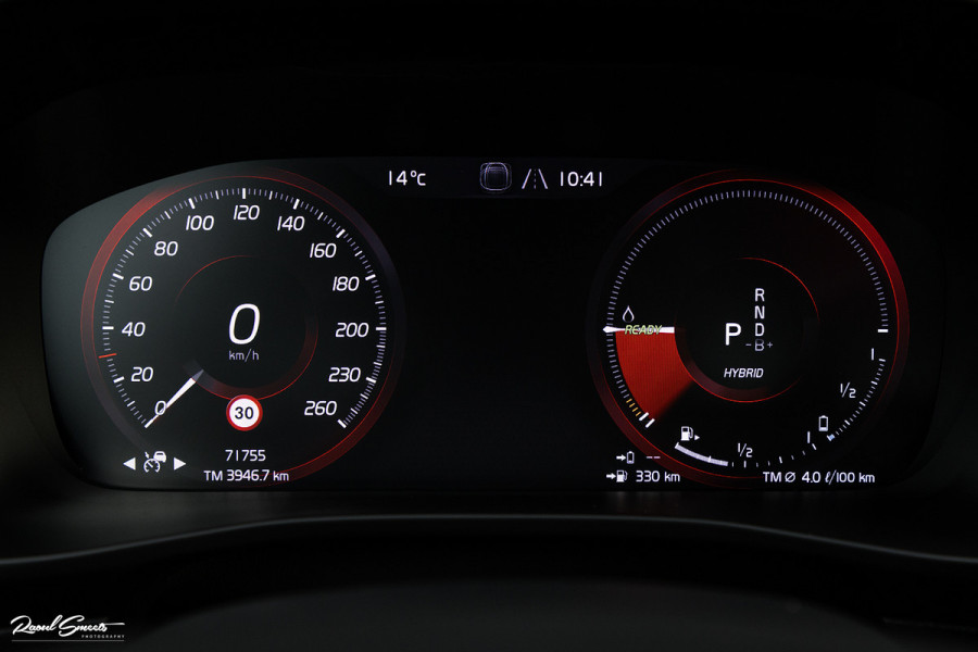 Volvo XC40 1.5 T4 Recharge Inscription | Adaptieve cruise | Zwenkbare trekhaak | Dab+ | Leder |