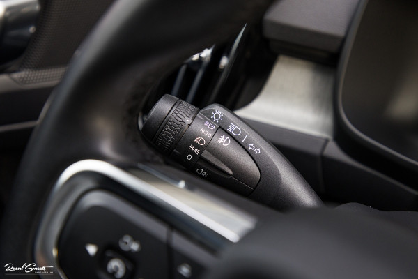 Volvo XC40 1.5 T4 Recharge Inscription | Adaptieve cruise | Zwenkbare trekhaak | Dab+ | Leder |