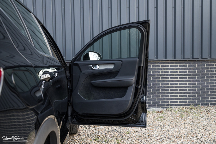 Volvo XC40 1.5 T4 Recharge Inscription | Adaptieve cruise | Zwenkbare trekhaak | Dab+ | Leder |