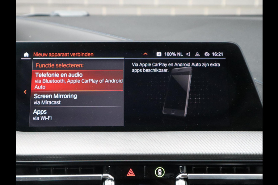 BMW 1-serie 118i Executive M Sport Pakket Automaat / Live Cockpit Professional / 18 Inch / LED / Achteruitrijcamera / Cruise Control / Shadow Line / Extra Getint Glas / Parkeersensoren voor+achter / Lichtpakket