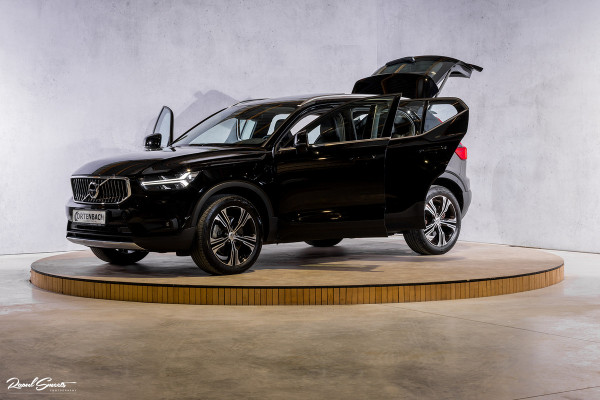 Volvo XC40 1.5 T4 Recharge Inscription | Panorama dak | Harman Kardon | Zwenkbare trekhaak |