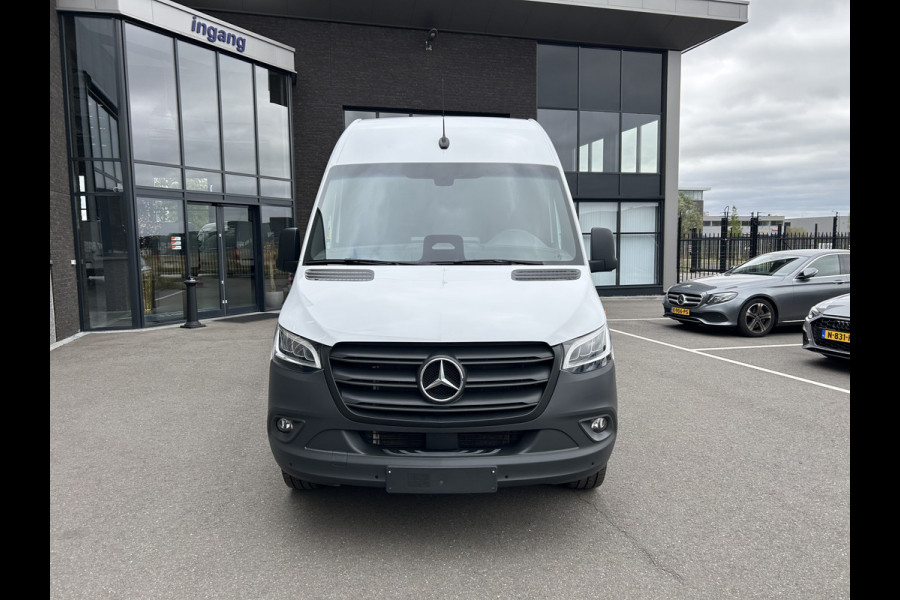 Mercedes-Benz Sprinter 317 CDI L2 H2 Pro LED / MBUX / Navigatie / Camera / Parkeersensoren / Cruise control / Airco / 270 Graden achterdeuren