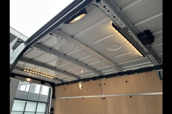 Mercedes-Benz Sprinter 317 CDI L2 H2 Pro LED / MBUX / Navigatie / Camera / Parkeersensoren / Cruise control / Airco / 270 Graden achterdeuren