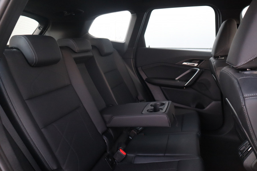 BMW X1 sDrive18i X-Line / Trekhaak / Adaptieve Cruise / 19inch / Camera /