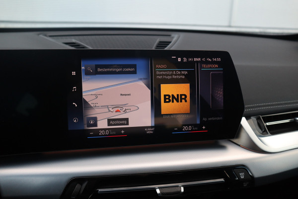 BMW X1 sDrive18i X-Line / Trekhaak / Adaptieve Cruise / 19inch / Camera /