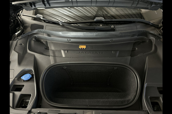 Jaguar I-PACE EV400 First Edition 90 kWh Topstaat! | Panoramadak | Leer | Meridian Geluidsysteem | Camera SOH 90,9 % Aviloo Test!