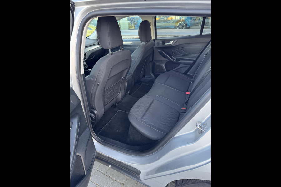 Ford FOCUS Wagon 1.0 EcoBoost Hybrid Titanium X Business 155pk | Elek Achterklep | Privacy Glas | Sync 3 navigatie | Apple Carplay/Android auto