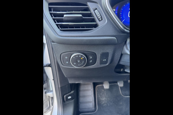 Ford FOCUS Wagon 1.0 EcoBoost Hybrid Titanium X Business 155pk | Elek Achterklep | Privacy Glas | Sync 3 navigatie | Apple Carplay/Android auto