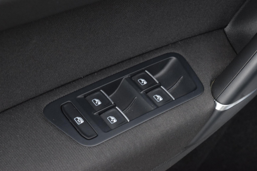 Volkswagen Golf Sportsvan Highline|Dak|Trekh.|ACC|Carplay|Massage