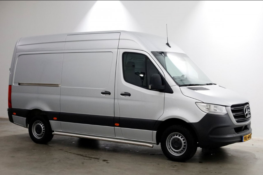 Mercedes-Benz Sprinter 311 CDI 115pk RWD L2H2 7G Automaat Airco/Navi/Camera 09-2021
