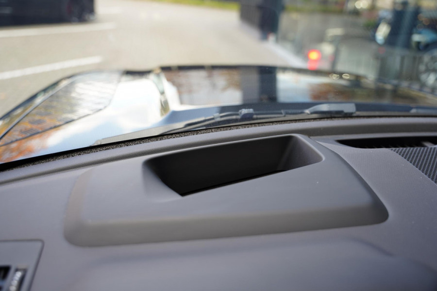 Land Rover Defender 110 P 525 V8 Carpathian Edition EX BTW Grijs Kenteken