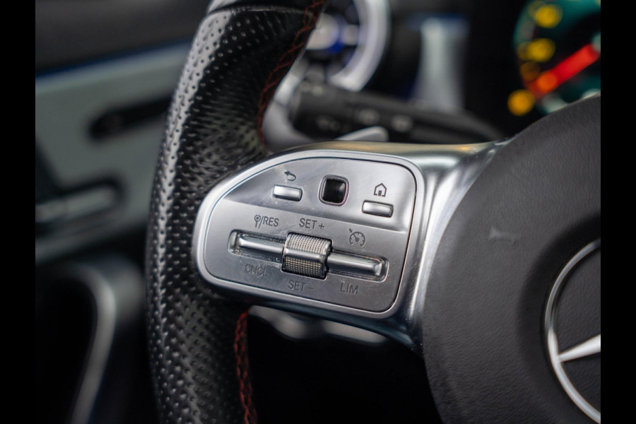 Mercedes-Benz A-Klasse 180 Business Solution AMG / Pano / Memory / Ambiance / Adaptive