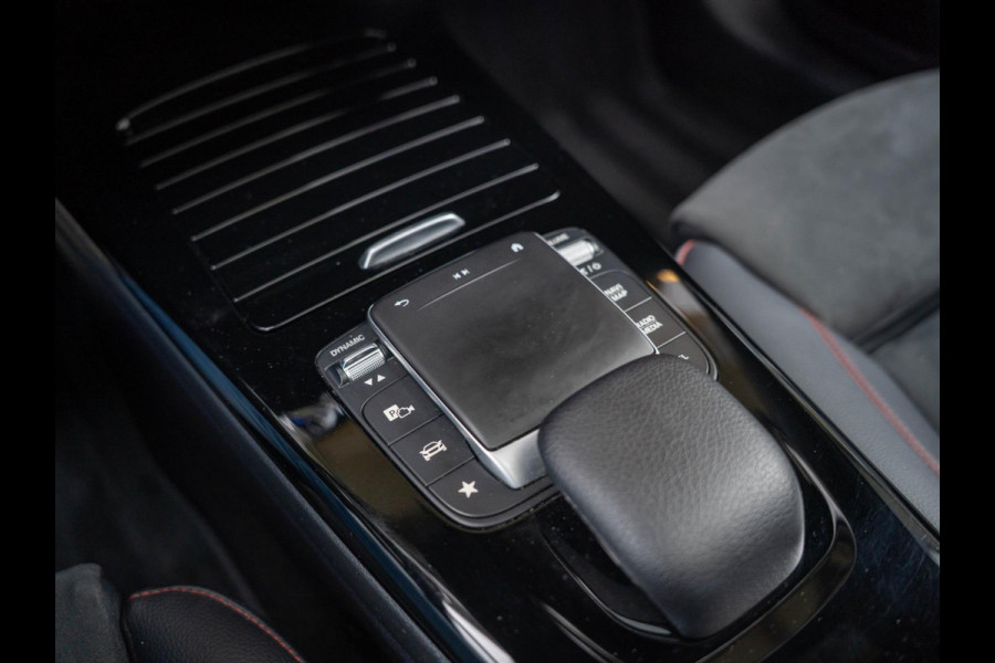 Mercedes-Benz A-Klasse 180 Business Solution AMG / Pano / Memory / Ambiance / Adaptive