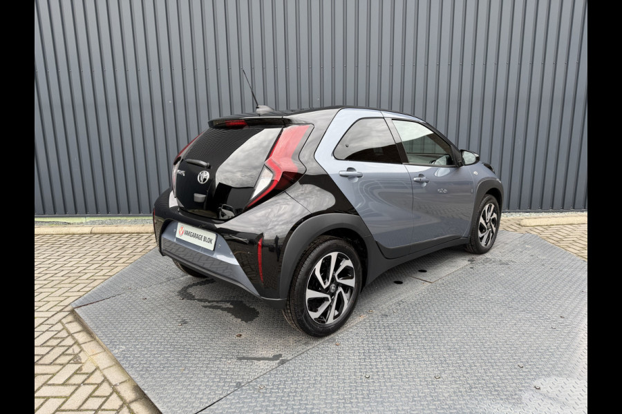 Toyota Aygo X 1.0 VVT-i S-CVT Pulse / Bi tone | 6.000 km | PDC V+A | Clima | Rijklaar!!