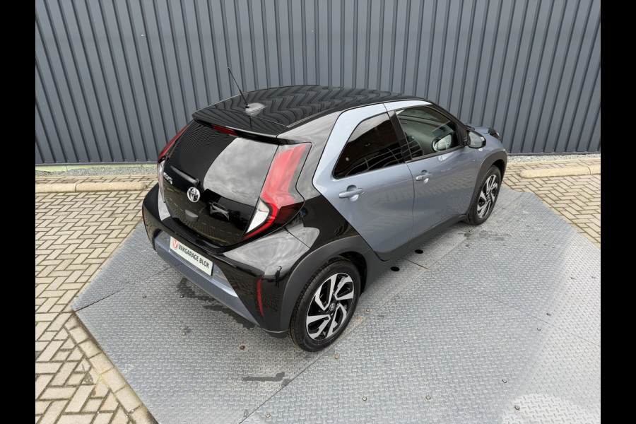 Toyota Aygo X 1.0 VVT-i S-CVT Pulse / Bi tone | 6.000 km | PDC V+A | Clima | Rijklaar!!