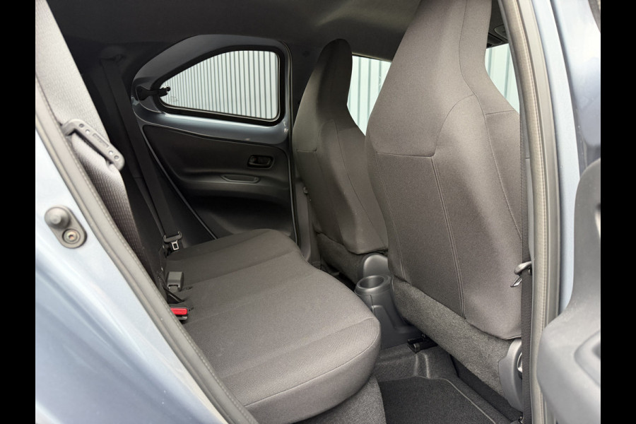 Toyota Aygo X 1.0 VVT-i S-CVT Pulse / Bi tone | 6.000 km | PDC V+A | Clima | Rijklaar!!